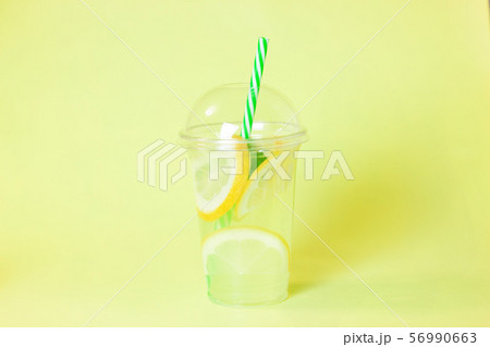 Lemonade or mojito cocktail with lemon and mint 56990663