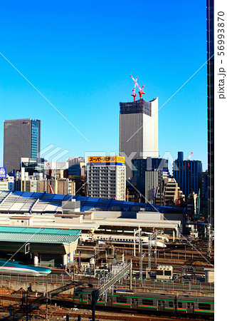 東京都　東京駅に停車する電車、新幹線 56993870
