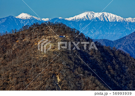 冬の丹沢稜線から見る檜洞丸と赤石岳・聖岳 56993939