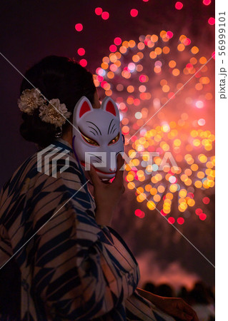 浴衣美人と花火 浴衣美人と花火 56999101