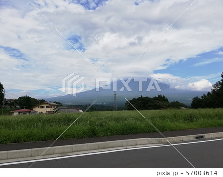 夏の富士山 57003614