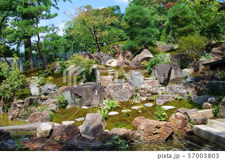 石切劔箭神社の東庭園 57003803