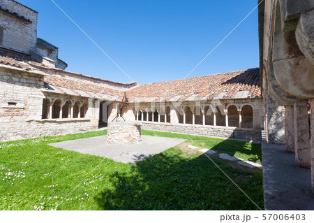 Sant Ambrogio di Valpolicella medieval church 57006403