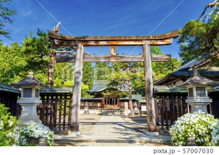 初夏の上杉神社　山形米沢 57007030