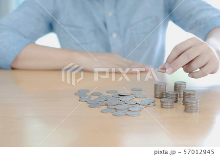 Counting or sorting coins of different types 57012945
