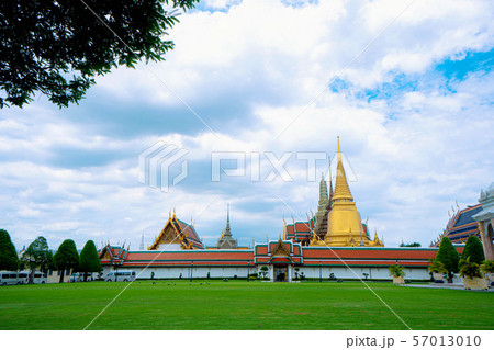 Bangkok, Thailand - Aug 18,2019 : Wat Phra Kaeo  57013010
