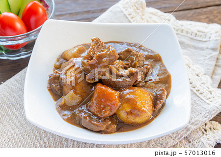 牛すじカレー 牛すじカレー 57013016