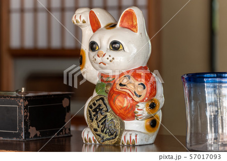招き猫 57017093