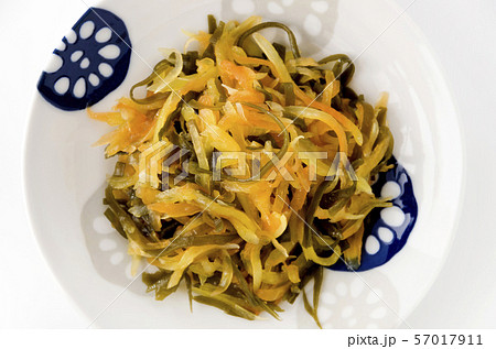 パパイヤと刻み昆布の炒め物 パパイヤと刻み昆布の炒め物 57017911
