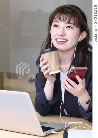 ビジネス 女性 働き方改革 ビジネス 女性 働き方改革 57018219
