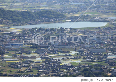 夕方の三豊市中心部、市役所付近 夕方の三豊市中心部、市役所付近 57019897