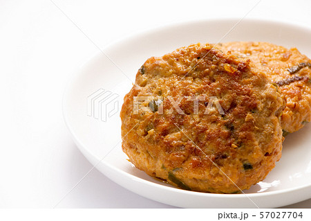 鶏肉のハンバーグ。 57027704