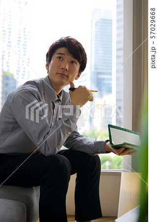 カジュアルビジネス　イメージ 57029668