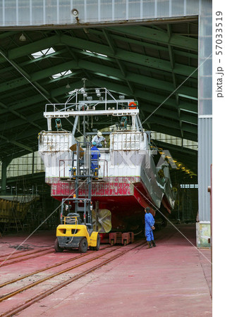 　船の修理場　ドック 57033519