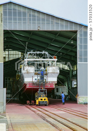 　船の修理場　ドック 57033520