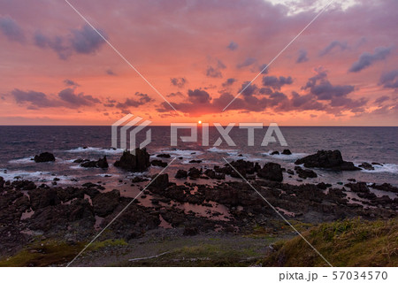 入道崎の夕日 57034570