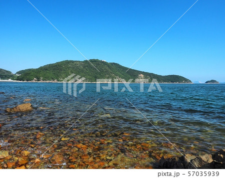 相生湾坪根から見る金ヶ崎　万葉岬 57035939