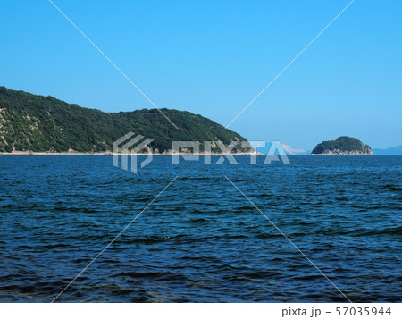 相生湾坪根から見る金ヶ崎　万葉岬 57035944