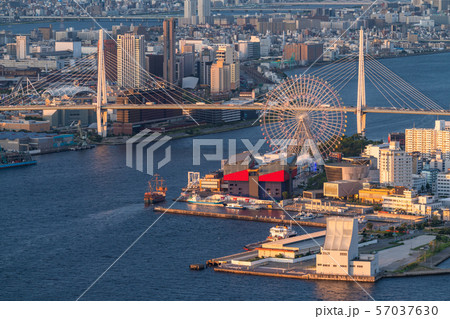 《大阪府》大阪ベイエリアの夕景 57037630