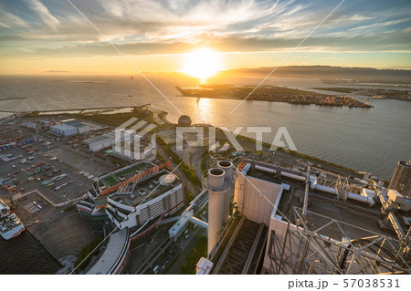 《大阪府》大阪ベイエリアの夕景 《大阪府》大阪ベイエリアの夕景 57038531