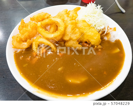 curry rice with deep fried seafood curry rice with deep fried seafood 57048229