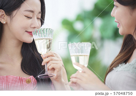 女性 パーティー 女性 パーティー 57048750