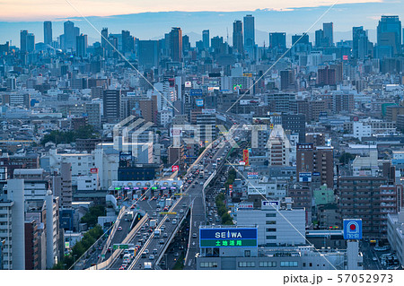 《大阪府》交通イメージ・東大阪ジャンクション《夕景》 57052973