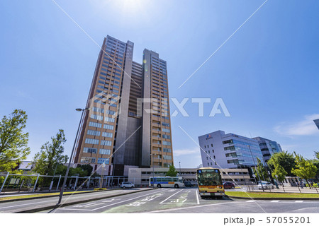 東戸塚駅西口のロータリー 東戸塚駅西口のロータリー 57055201