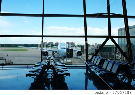空港 空港 57057588