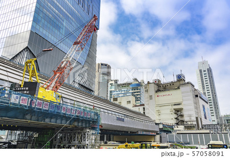 【渋谷駅前　東急東横店】 57058091