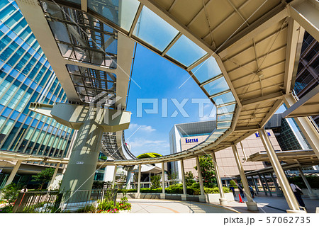 立川駅北口 多摩都市モノレール 立川北駅前の写真素材