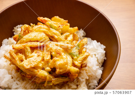 かき揚げ天丼。 かき揚げ天丼。 57063907