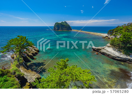 【静岡県】　西伊豆　トンボロ現象　堂ヶ島　三四郎島 57065280