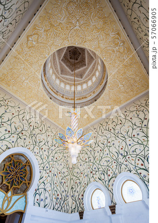 Sheikh Zayed Grand Mosque interior Sheikh Zayed Grand Mosque interior 57066905