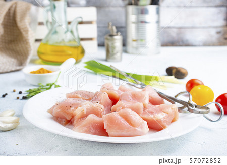 chicken fillet 57072852