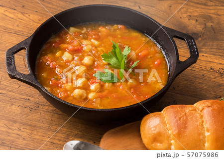 ひよこ豆のスープ 　Moroccan chickpea beans soup 57075986