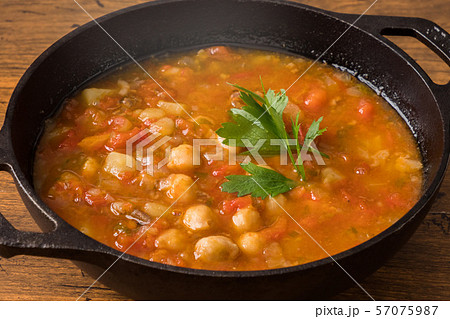 ひよこ豆のスープ Moroccan chickpea beans soup ひよこ豆のスープ Moroccan chickpea beans soup 57075987