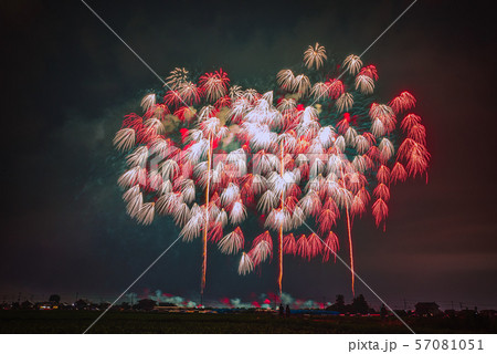 日本の風景「花火大会」 日本の風景「花火大会」 57081051