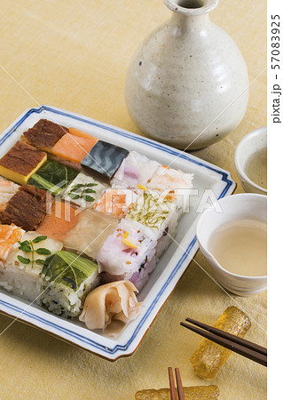 押し寿司 57083925