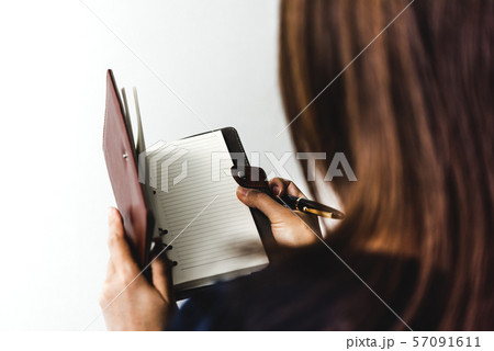 女性 女性 57091611