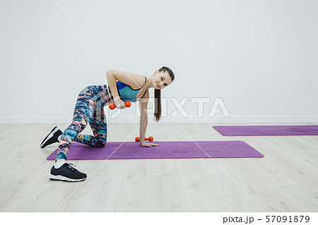 Fitness girl in sportswear 57091879