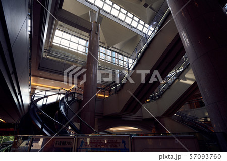 ビルディング 57093760