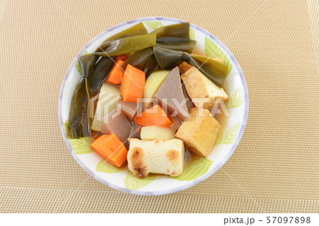 おいしそうなおでん 57097898