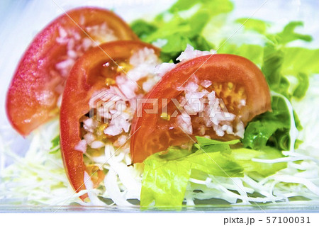 オニオントマトサラダ　野菜　画像 57100031
