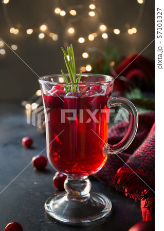 Christmas cranberry and apple mulled wine garnish 57101327