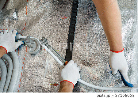 Installation of a warm floor. 57106658