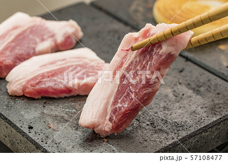 【焼肉】 【焼肉】 57108477