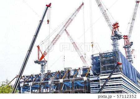 マンション・ビルの建設現場 57112352