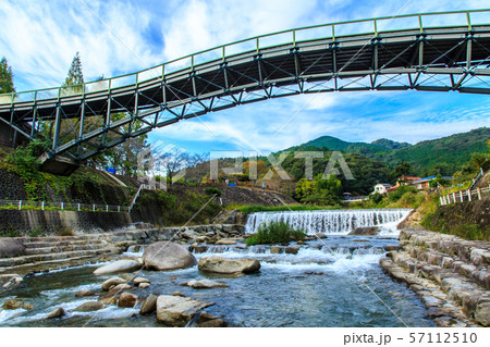 仁比山公園の秋風景　【佐賀県神埼市】 57112510