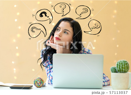 Question marks with speech bubbles with young woman 57113037